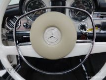 Mercedes-Benz 280 SL '69 (1969)