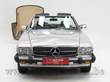 Mercedes-Benz 560 SL '86 (1986)