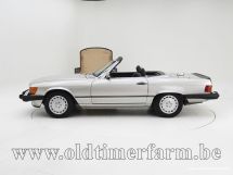 Mercedes-Benz 560 SL '86 (1986)