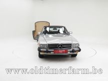 Mercedes-Benz 560 SL '86 (1986)