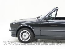 BMW  320i A '89 (1989)