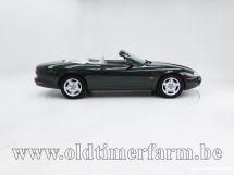 Jaguar XK8 '98 (1998)