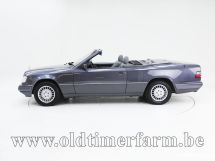 Mercedes-Benz E 220 Cabriolet '95 (1995)