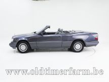 Mercedes-Benz E 220 Cabriolet '95 (1995)