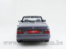 Mercedes-Benz E 220 Cabriolet '95 (1995)