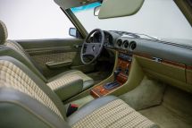 Mercedes-Benz 280 SL '83 (1983)